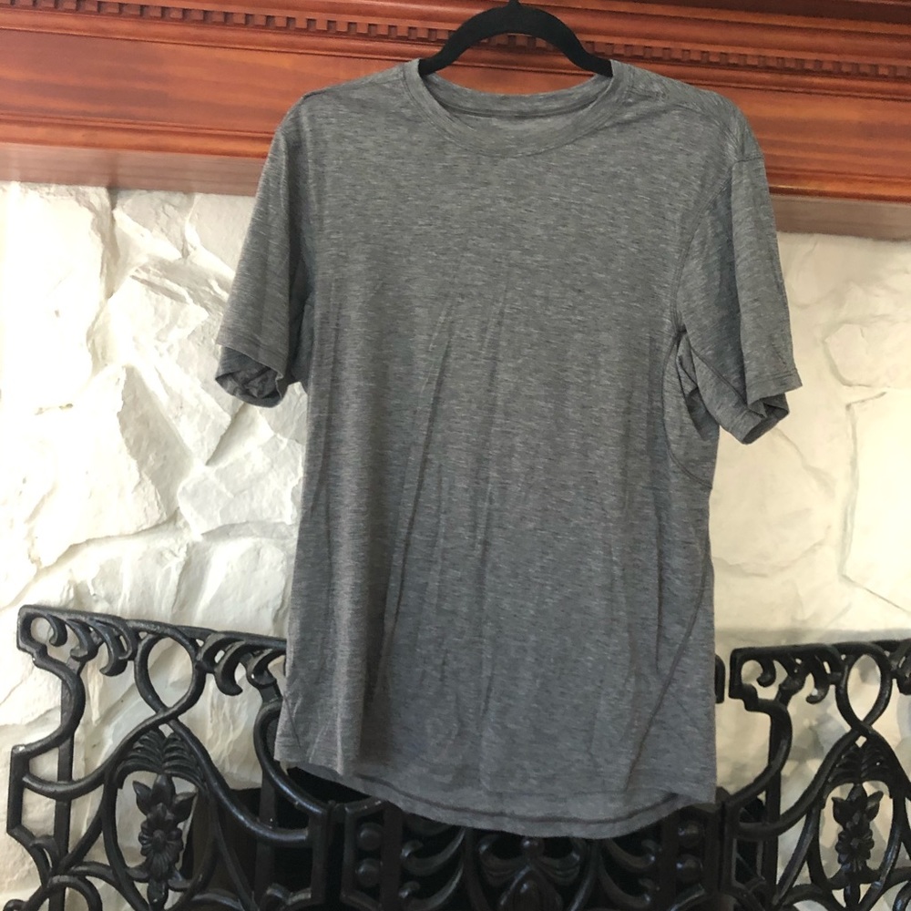 Lululemon tee with reflective stripe on back